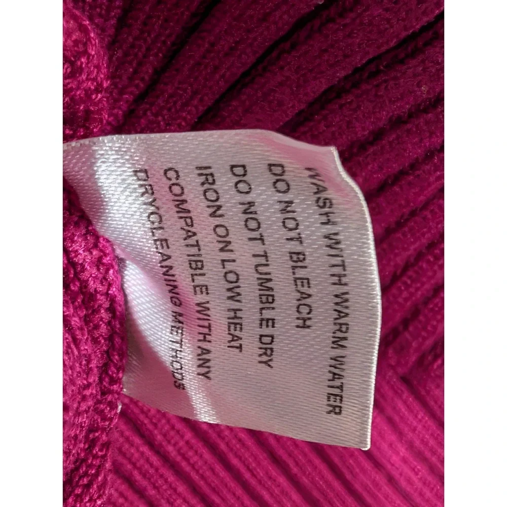 V28 layering top